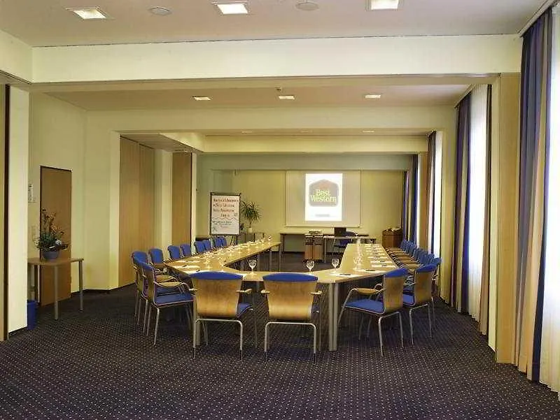 Tryp By Wyndham Luebeck Aquamarin Hotel