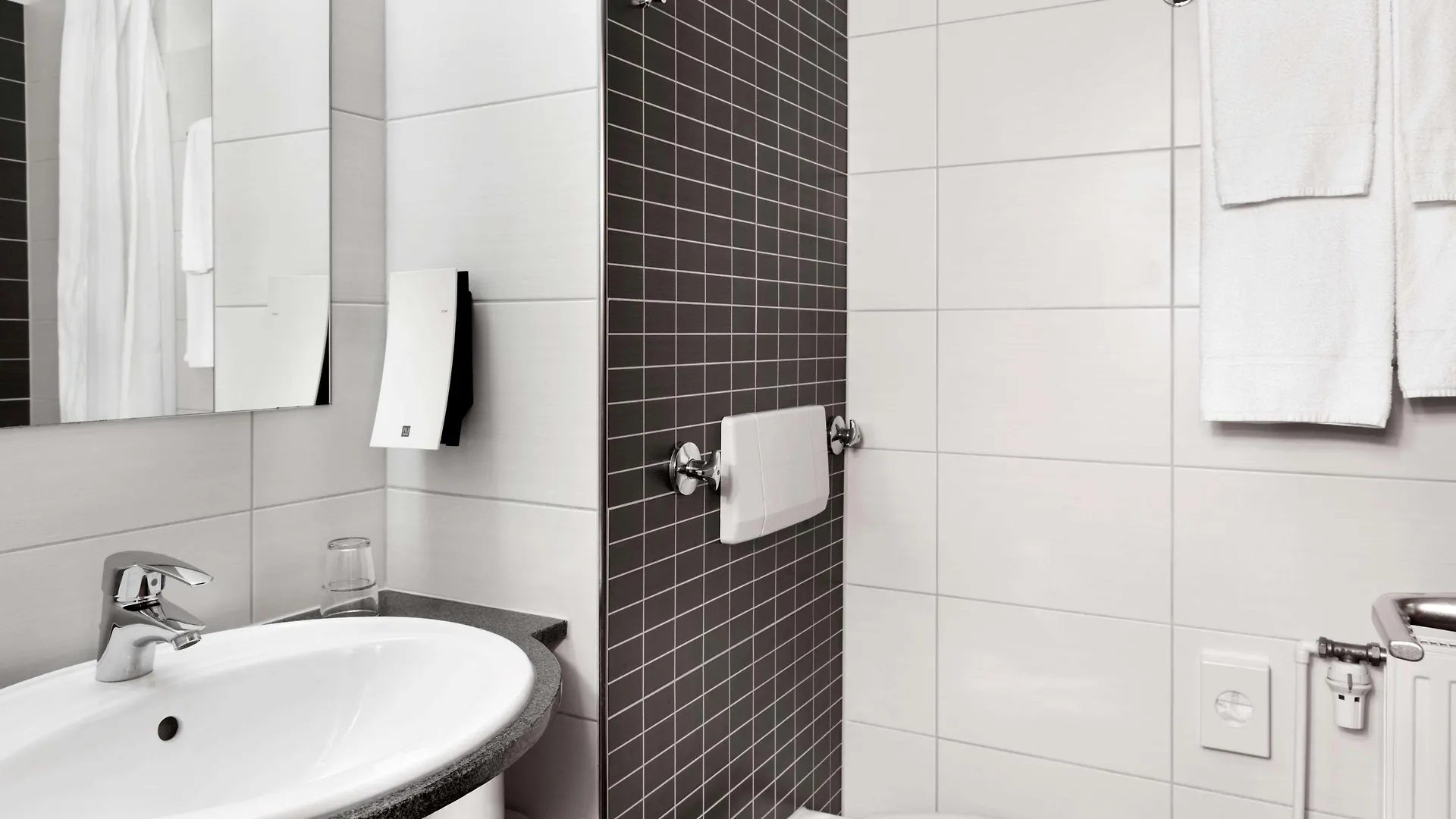 ***  Tryp By Wyndham Luebeck Aquamarin Hotel Germany