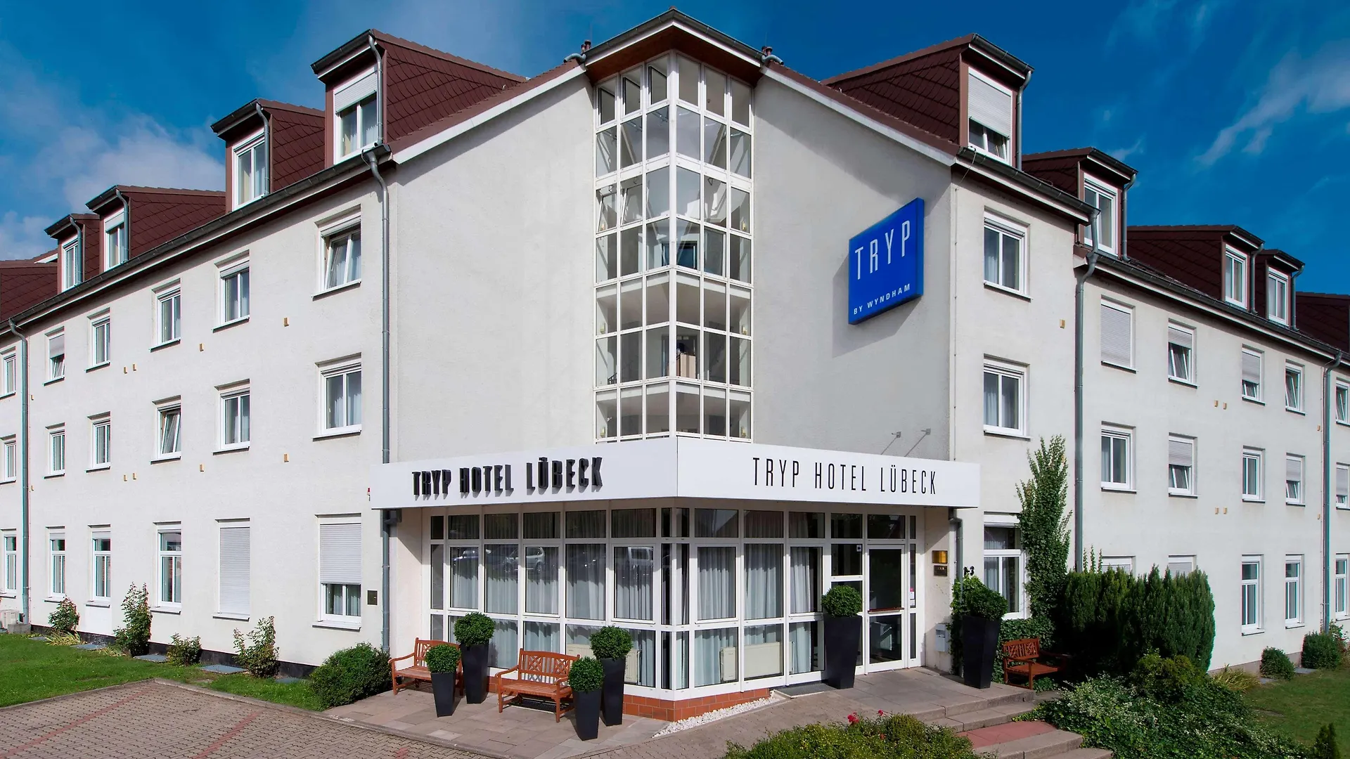 Tryp By Wyndham Luebeck Aquamarin Hotel