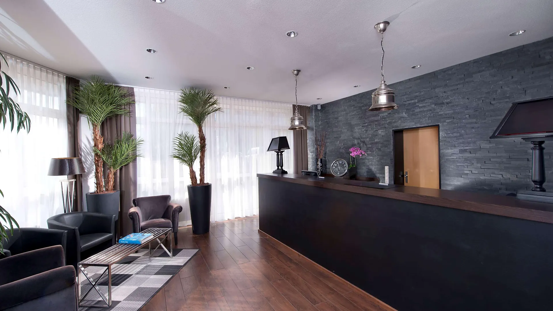 Tryp By Wyndham Luebeck Aquamarin contacts