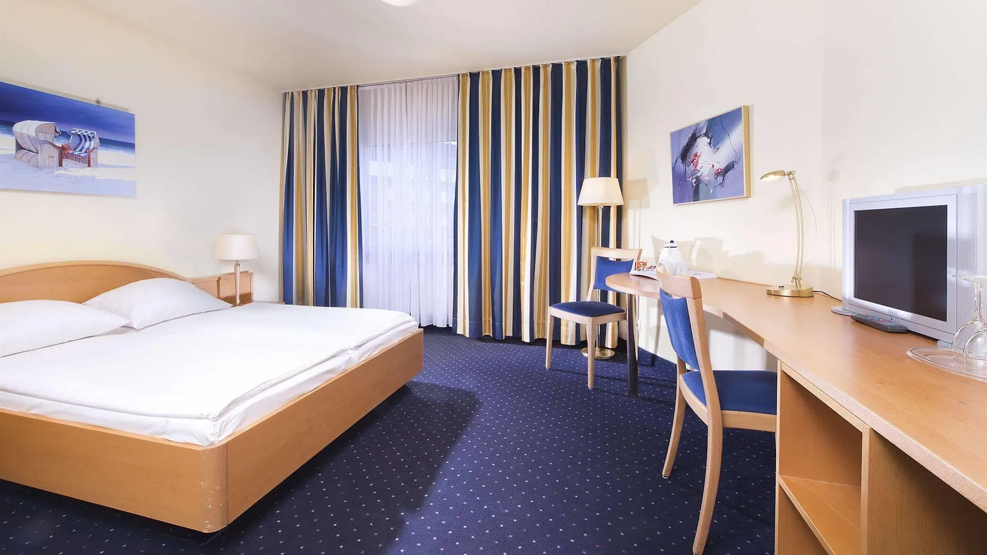 Tryp By Wyndham Luebeck Aquamarin Hotel Germany
